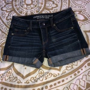 AE DARK WASH JEAN SHORTS